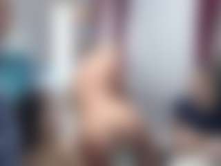 Live cam show with Dajla and Sophie and Dia - HD on Camsoda