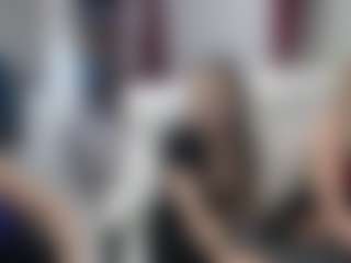 Live cam show with Dajla and Sophie and Dia - HD on Camsoda