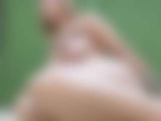 Live cam show with juliashane - BBW Fetish on StripNow