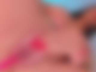 Live-Cam-Show mit pump aniiee - Normal auf Camsoda