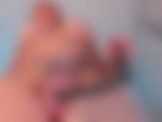 Live cam show with pump aniiee - Interactivetoy Granny on SxyPornLive