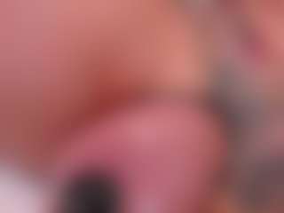 Live cam show with pump aniiee - Normal on Gym Cam Girls