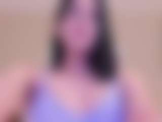 Live cam show with Soffy Watson - Facial on crypto-cams