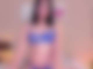 Live cam show with Soffy Watson - Small Tits Teen (18+) on hotwifechat.live