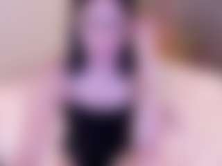 Live cam show with Soffy Watson - Phatass on Camsoda