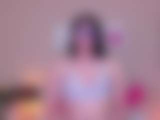 Live cam show with Soffy Watson - Small Tits on madthumbs