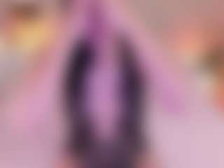 Live cam show with Soffy Watson - Full Nudity on xfollow cams