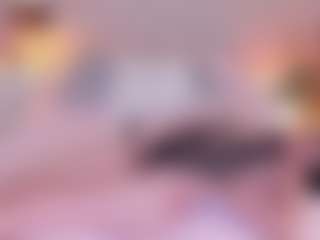 Live cam show with Soffy Watson - Handjob on ObeyMaria