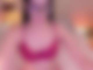 Live cam show with Soffy Watson - Redbone on Camsoda
