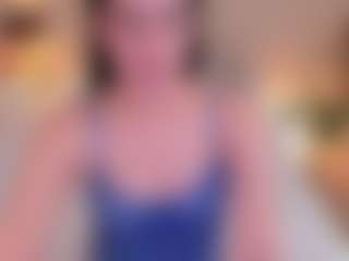 Live cam show with Soffy Watson - Deepthroat on Milfs Live