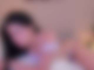 Live cam show with Soffy Watson - Facial on Mixed Magazine Live