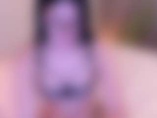 Live cam show with Soffy Watson - Teen (18+) on Camsoda
