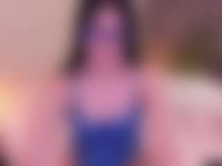 Live cam show with Soffy Watson - Latina Teen (18+) on Camsoda