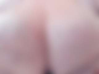 lovelyclara4u's Live Sex Cam Show