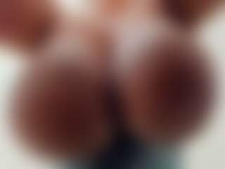 lovelyclara4u's Live Sex Cam Show