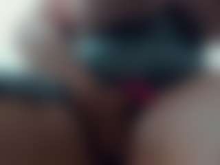 lovelyclara4u's Live Sex Cam Show