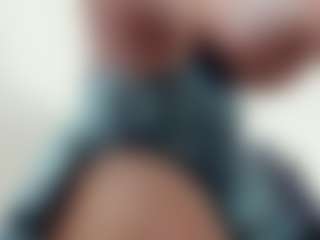 lovelyclara4u's Live Sex Cam Show