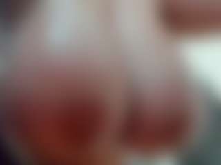 lovelyclara4u's Live Sex Cam Show