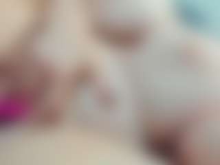 lovelyclara4u's Live Sex Cam Show