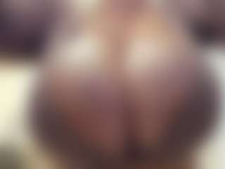 lovelyclara4u's Live Sex Cam Show