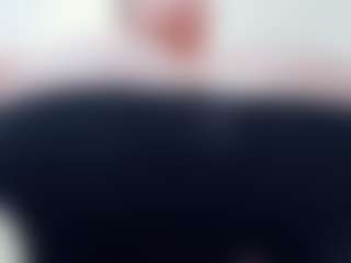 lovelyclara4u's Live Sex Cam Show