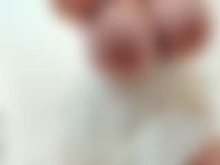 lovelyclara4u's Live Sex Cam Show