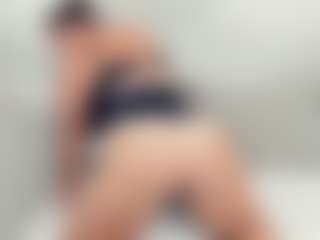 lovelyclara4u's Live Sex Cam Show