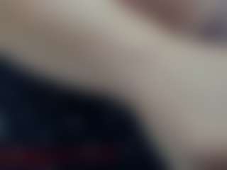 Live cam show with lovelyclara4u - Bikini on Dolls Live