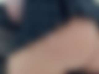 lovelyclara4u's Live Sex Cam Show