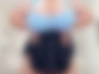 lovelyclara4u's Live Sex Cam Show