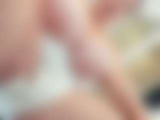 lovelyclara4u's Live Sex Cam Show