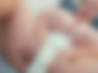 lovelyclara4u's Live Sex Cam Show
