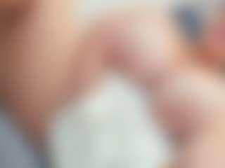 lovelyclara4u's Live Sex Cam Show