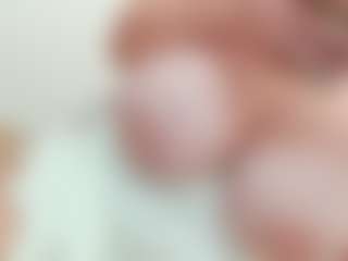 lovelyclara4u's Live Sex Cam Show