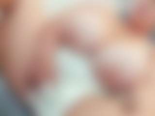 lovelyclara4u's Live Sex Cam Show