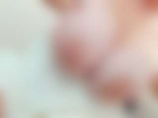 lovelyclara4u's Live Sex Cam Show