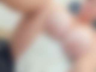 lovelyclara4u's Live Sex Cam Show