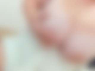lovelyclara4u's Live Sex Cam Show