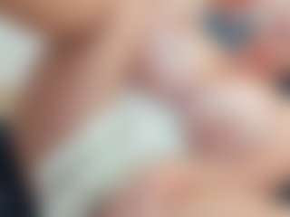 lovelyclara4u's Live Sex Cam Show
