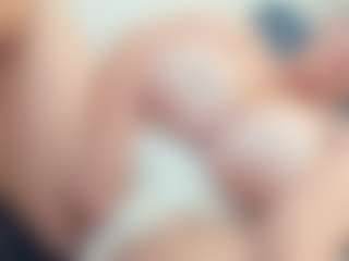 lovelyclara4u's Live Sex Cam Show