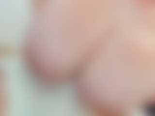 lovelyclara4u's Live Sex Cam Show