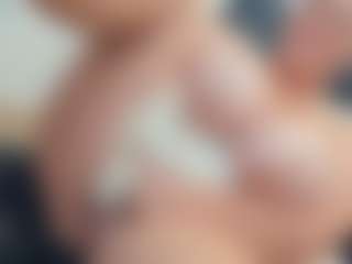 lovelyclara4u's Live Sex Cam Show