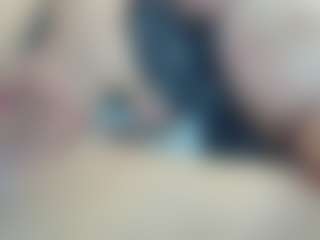 lovelyclara4u's Live Sex Cam Show