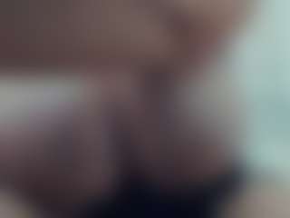 lovelyclara4u's Live Sex Cam Show