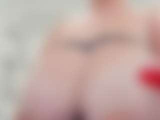 lovelyclara4u's Live Sex Cam Show