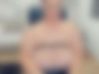 Live cam show with lovelyclara4u - Orgasm on Camsoda