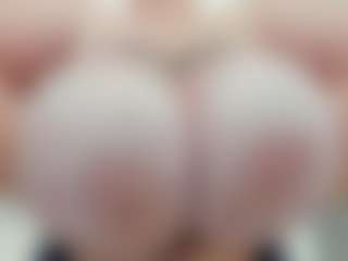 lovelyclara4u's Live Sex Cam Show