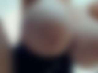 lovelyclara4u's Live Sex Cam Show