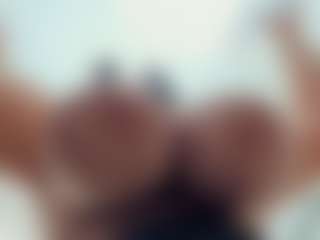 lovelyclara4u's Live Sex Cam Show