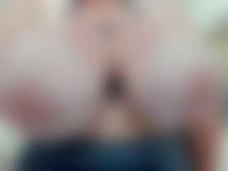 lovelyclara4u's Live Sex Cam Show